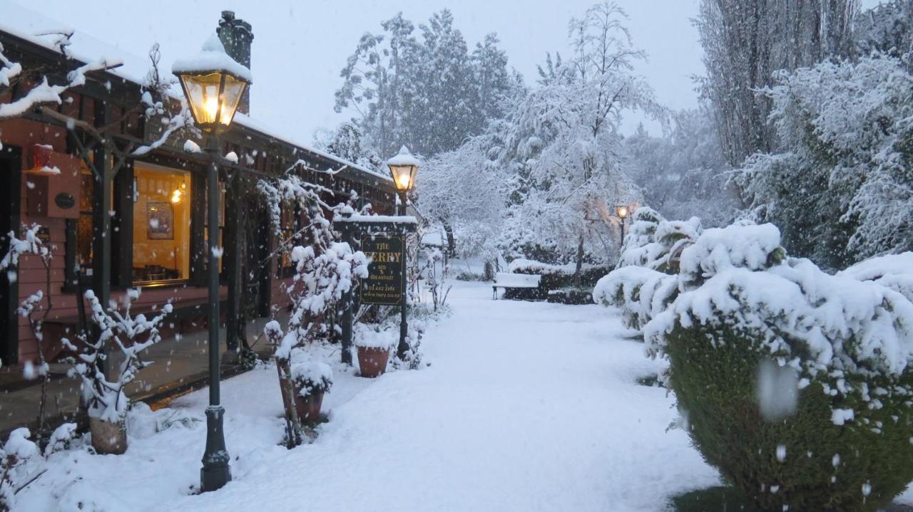 The Ferry Bed & Breakfast Distretto di Distretto di Queenstown Esterno foto